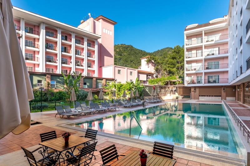 SERVICII TERMALE DE LUX, IN MARMARIS, TURCIA, LA HOTELUL GRAND YAZICI CLUB TURBAN THERMAL