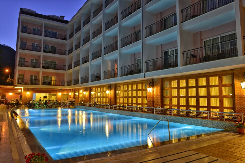 SERVICII TERMALE DE LUX, IN MARMARIS, TURCIA, LA HOTELUL GRAND YAZICI CLUB TURBAN THERMAL