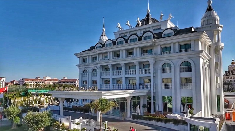 Iti prezint 3 tipuri de camere la Side Royal Style, in Antalya! Tu pe care o alegi?