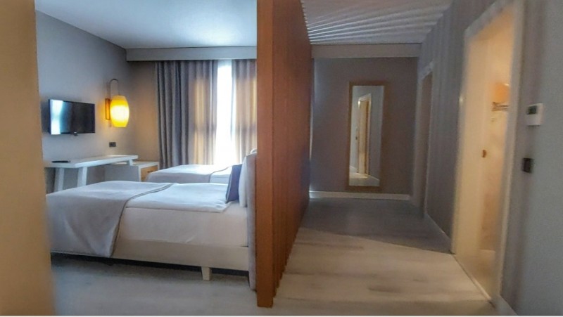 I present to you 3 types of rooms at Side Royal Style, in Antalya! Which one do you choose?