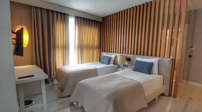 I present to you 3 types of rooms at Side Royal Style, in Antalya! Which one do you choose?