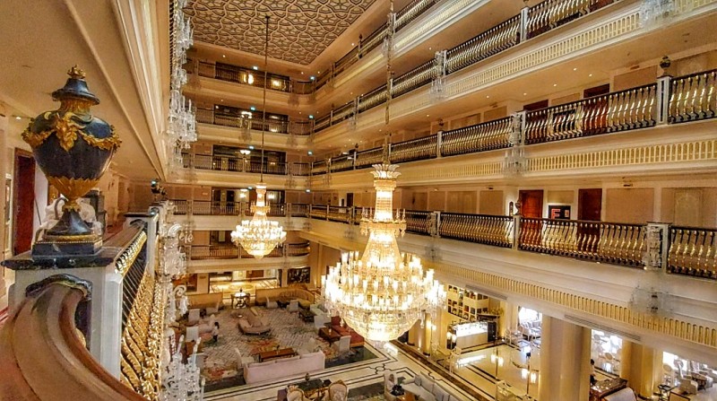 A dream vacation at the Titanic Mardan Palace, the most luxurious hotel in Antalya, costs less than you expected, in 2022