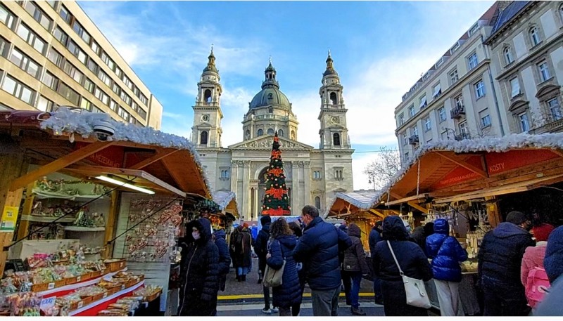 Targurile de Craciun din Budapesta, in pandemicul 2021