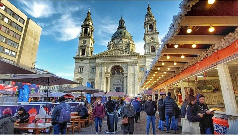 Targurile de Craciun din Budapesta, in pandemicul 2021