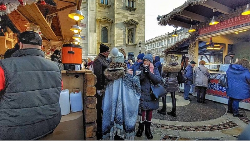 Christmas Fairs in 2021 Budapest, Hungary