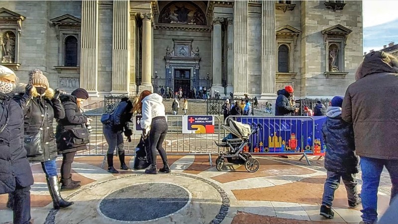 Targurile de Craciun din Budapesta, in pandemicul 2021