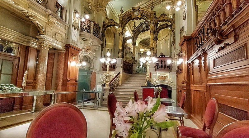 New York Cafe Budapest, the most beautiful cafe in the world!