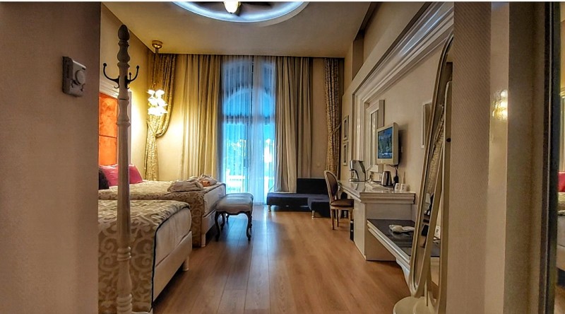 See what Delphin Imperial 5 * Antalya looks like, one of the hotels most loved by Romanians