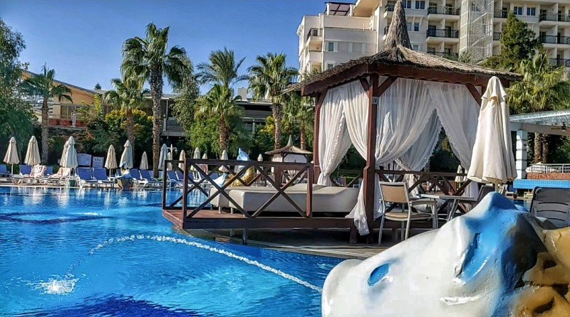 See what Delphin Imperial 5 * Antalya looks like, one of the hotels most loved by Romanians