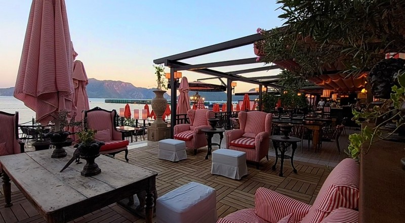 Restaurantul cu specific fructe de mare si plaja privata, La Querida: noua atractie a statiunii Marmaris, Turcia