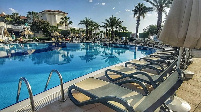 Alba Queen 5 * Antalya, hotelul plin de trandafiri, cu plaja superba