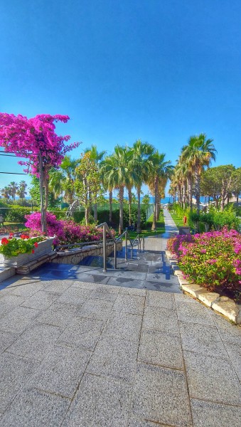 Miramare Beach Hotel din Antalya, un resort impecabil