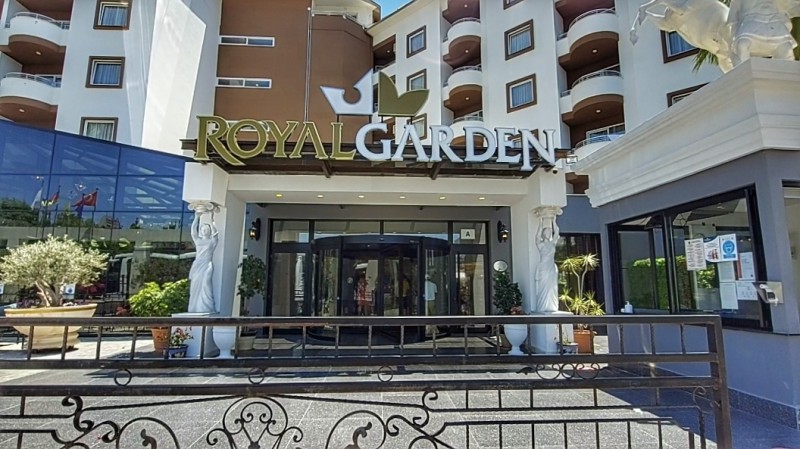 ROYAL GARDEN BEACH din Antalya, un hotel care imi place